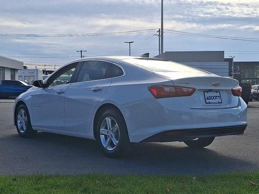 2023 Chevrolet Malibu 1LS