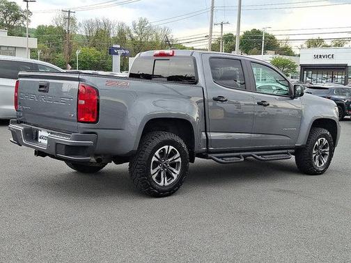 Satin Steel Metallic 2022 Chevrolet Colorado Z71