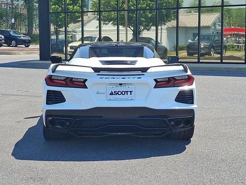 Arctic White 2024 Chevrolet Corvette Stingray w/1LT