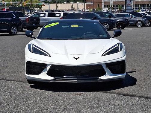 Arctic White 2024 Chevrolet Corvette Stingray w/1LT