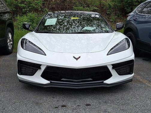 Arctic White 2024 Chevrolet Corvette Stingray w/1LT