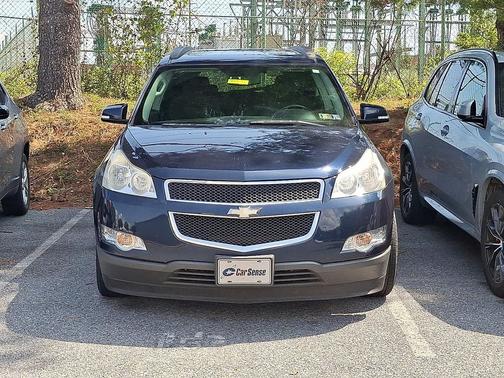 Dark Blue Metallic 2011 Chevrolet Traverse LT