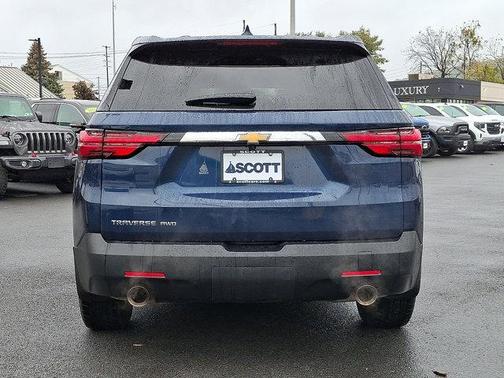2022 Chevrolet Traverse LS