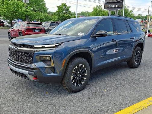 Lakeshore Blue Metallic 2026 Chevrolet Traverse AWD Z71