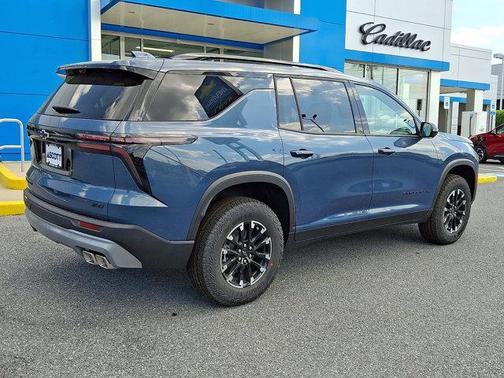 Lakeshore Blue Metallic 2026 Chevrolet Traverse AWD Z71