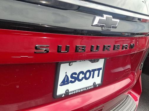 Radiant Red Tintcoat 2026 Chevrolet Suburban Z71, 4WD