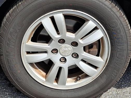 Ashen Gray Metallic 2015 Chevrolet Sonic LT
