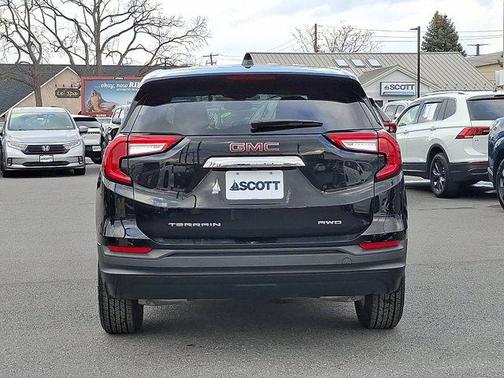 2022 GMC Terrain SLE