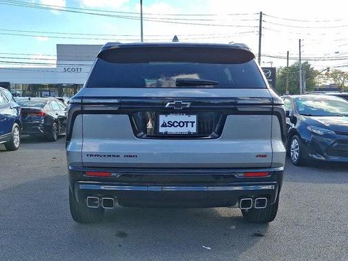 2025 Chevrolet Traverse RS