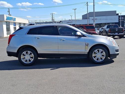 Radiant Silver Metallic 2015 Cadillac SRX Luxury Collection