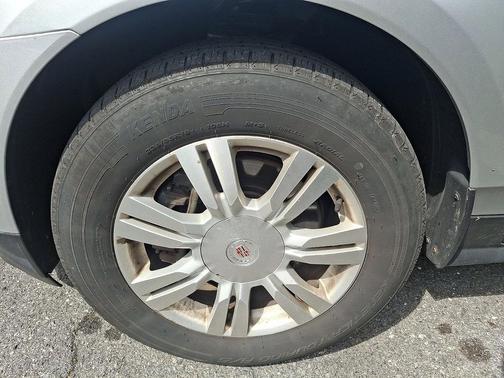Radiant Silver Metallic 2015 Cadillac SRX Luxury Collection