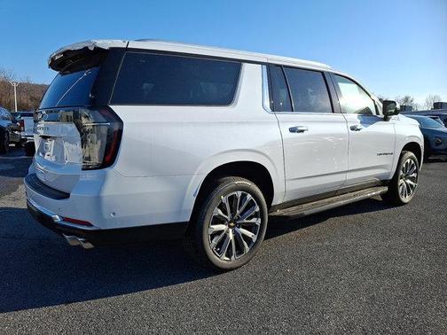 2026 Chevrolet Suburban High Country, 4WD