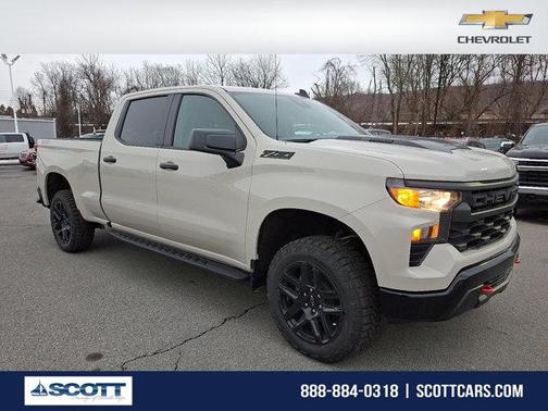 White Sands 2026 Chevrolet Silverado 1500 Custom Trail Boss