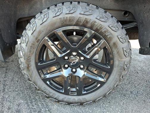 Black 2025 Chevrolet Silverado 1500 Custom Trail Boss