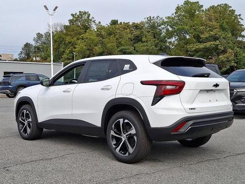 2025 Chevrolet Trax FWD 1RS
