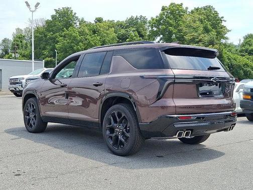 2025 Chevrolet Traverse RS