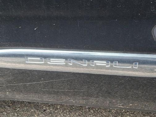 Ebony Twilight Metallic 2023 GMC Acadia Denali