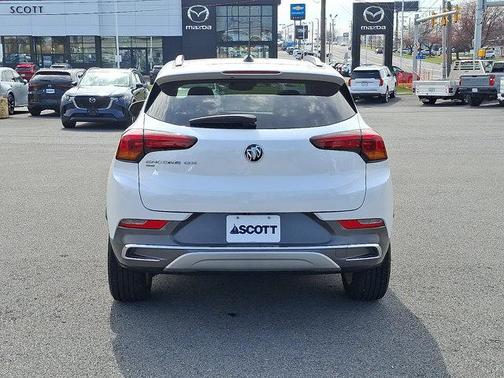 White Frost Tricoat 2020 Buick Encore GX Essence
