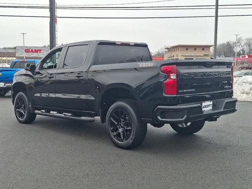 2023 Chevrolet Silverado 1500 Custom Trail Boss