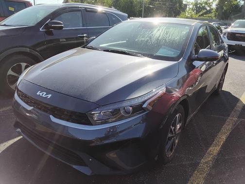 Gravity Gray 2023 Kia Forte LXS