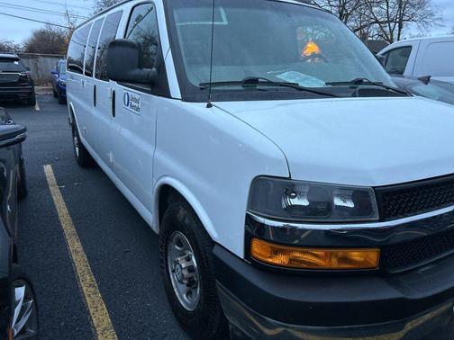 2018 Chevrolet Express 3500 LT