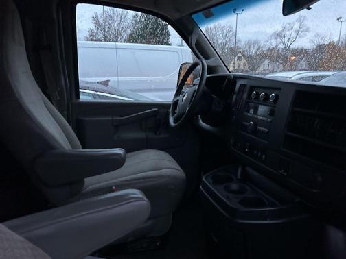 2018 Chevrolet Express 3500 LT