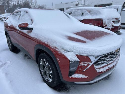 2024 Chevrolet Trax LT