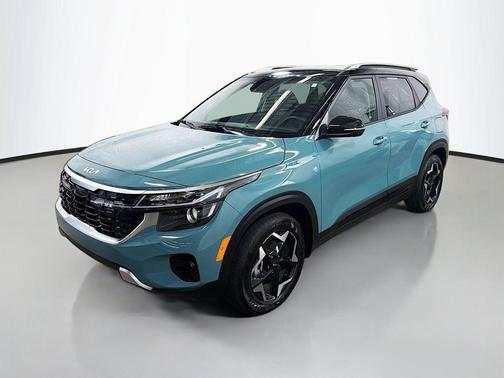 Pluton Blue/Black Roof 2026 Kia Seltos S