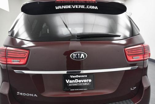2020 Kia Sedona LX