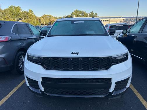 2024 Jeep Grand Cherokee L Altitude