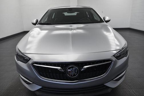 2019 Buick Regal Sportback FWD Essence