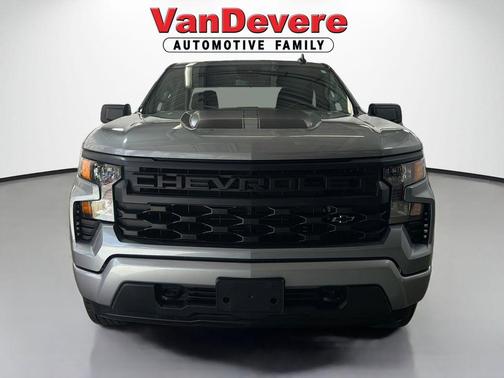 Sterling Grey Metallic 2023 Chevrolet Silverado 1500 Custom