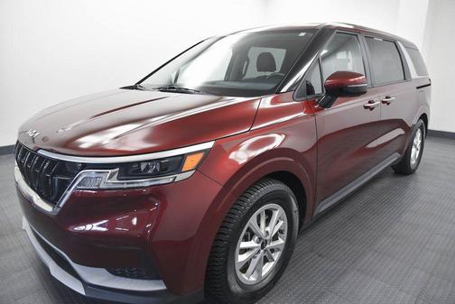 2023 Kia Carnival LX