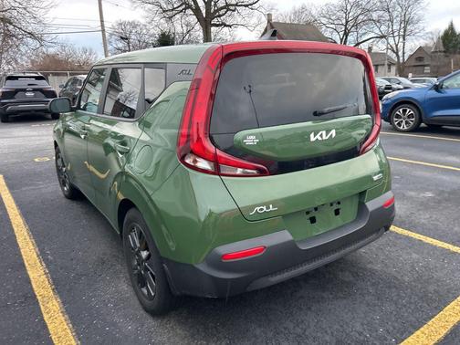2022 Kia Soul EX