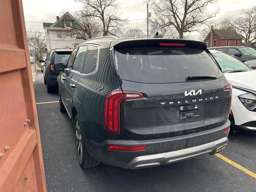 2022 Kia Telluride S