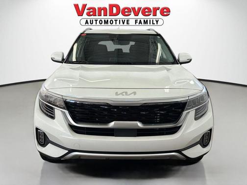 Snow White Pearl 2023 Kia Seltos SX Turbo
