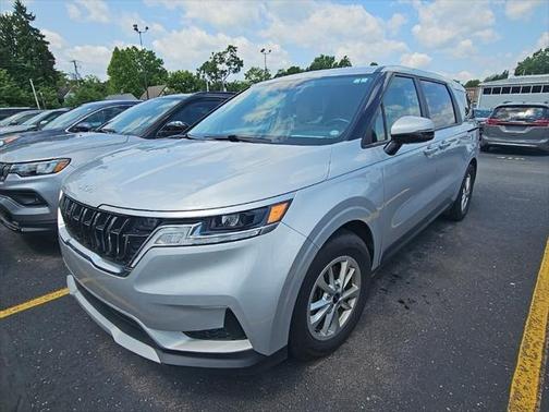 2022 Kia Carnival LXS