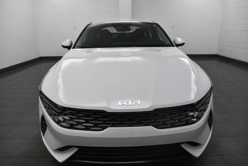 2022 Kia K5 LX