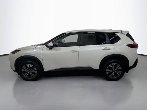 Pearl White Tricoat 2023 Nissan Rogue SV