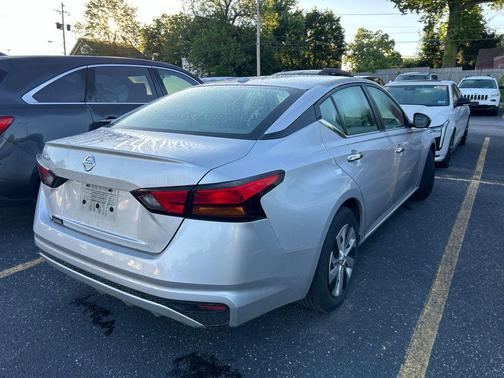 Brilliant Silver Metallic 2020 Nissan Altima S FWD