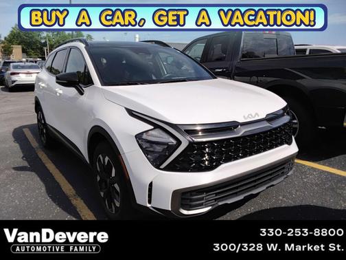 Glacial White Pearl 2023 Kia Sportage X-Line