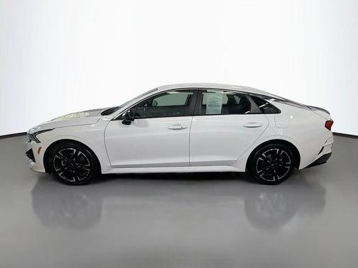 Glacial White Pearl 2022 Kia K5 GT-Line