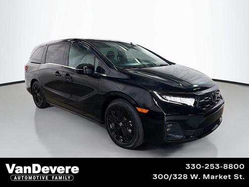 Crystal Black Pearl 2025 Honda Odyssey Sport-L