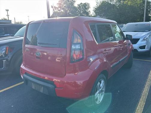 2011 Kia Soul +
