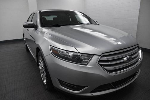 2019 Ford Taurus Limited