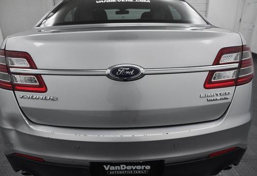 2019 Ford Taurus Limited