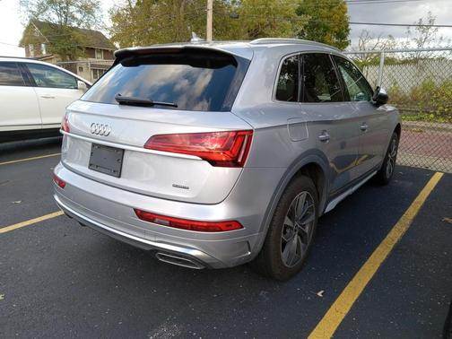 2023 Audi Q5 45 S line Premium Plus