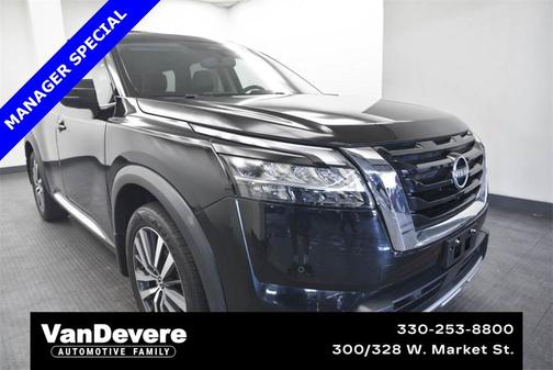 2022 Nissan Pathfinder Platinum 4WD