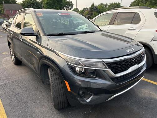 2022 Kia Seltos EX