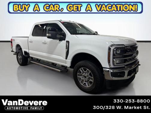 Oxford White 2024 Ford F-250 Lariat
